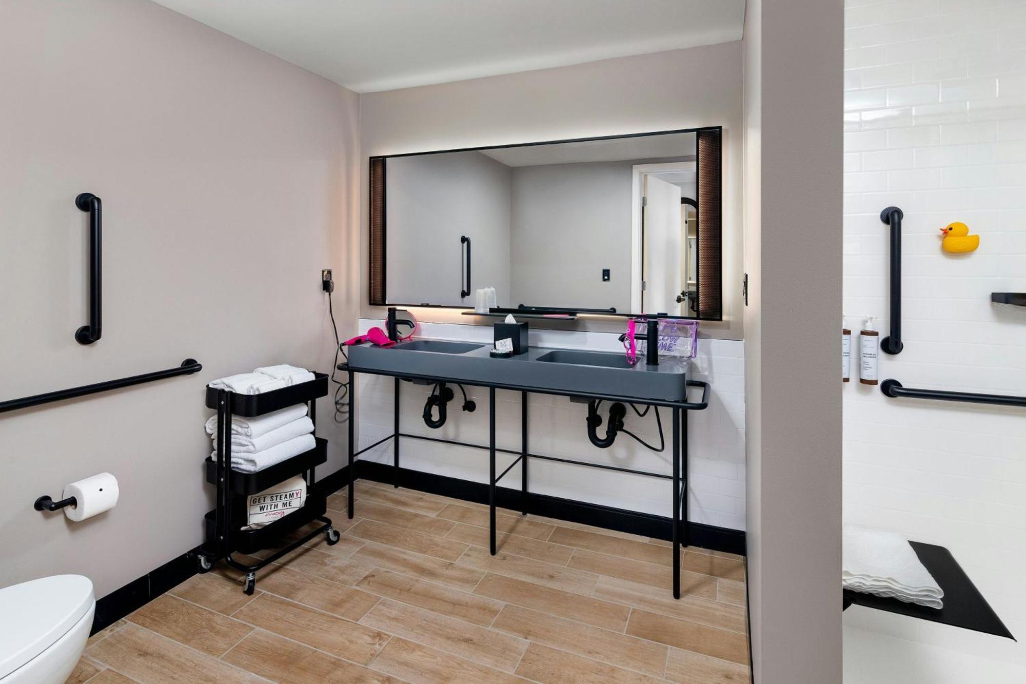 Moxy Miami Wynwood Hotel Buitenkant foto